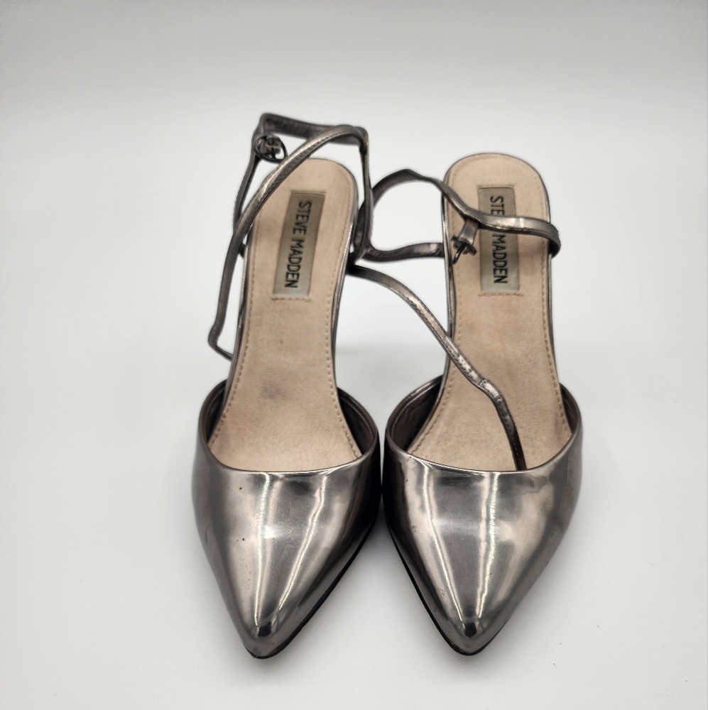 Steve Madden metallic color, pointed Shoe, with strap open back, high heel.